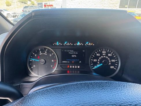 Used 2018 Ford F150 XLT w/ Equipment Group 302A Luxury AWD/4WD image 17