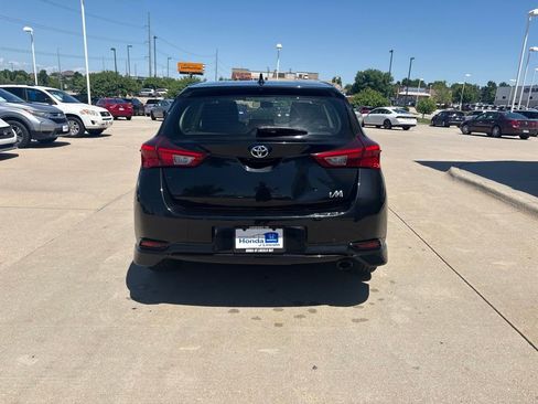 Used 2017 Toyota Corolla iM w/ Carpet Mat Package FWD image 6