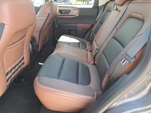 Certified 2025 Ford Bronco Sport Outer Banks w/ Outer Banks Tech Package+ AWD/4WD image 12