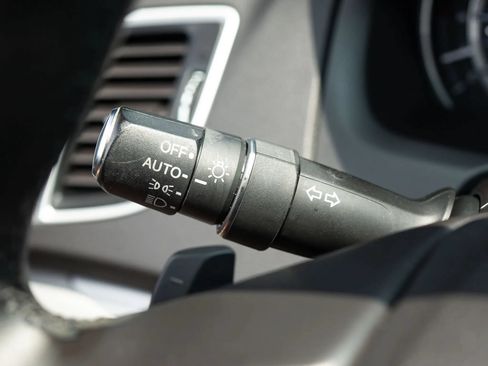 Used 2019 Acura TLX w/ Technology Package FWD image 41