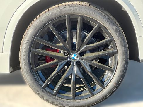 New 2026 BMW X5 xDrive40i w/ M Sport Package image 11