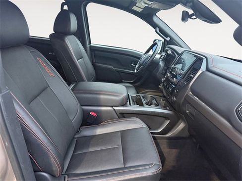 Used 2023 Nissan Titan PRO-4X w/ Pro-4x Convenience Package image 14