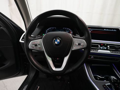 Used 2022 BMW X7 xDrive40i w/ Premium Package AWD/4WD image 3