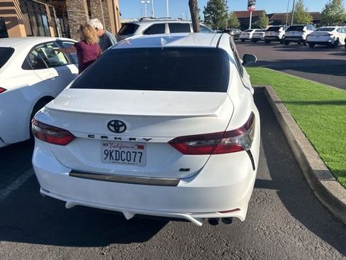 Used 2024 Toyota Camry SE image 27