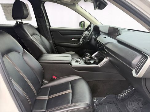 Used 2024 MAZDA CX-90 3.3 Turbo w/ Select Package image 15