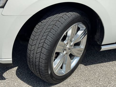Used 2023 Ford Expedition Platinum AWD/4WD image 48