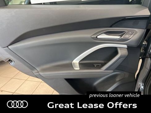 Used 2025 Audi Q5 Premium w/ Convenience Package AWD/4WD image 14