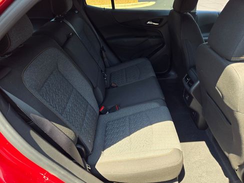 Used 2024 Chevrolet Equinox LT FWD image 11