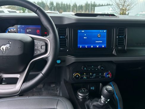 Used 2022 Ford Bronco Black Diamond image 23