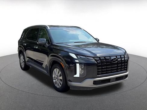 Used 2024 Hyundai Palisade SEL FWD image 3