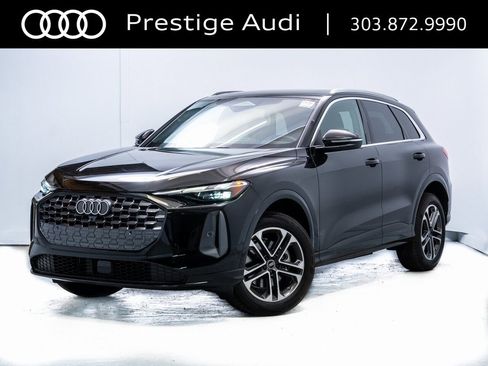 Used 2025 Audi Q5 Premium w/ Convenience Package image 2