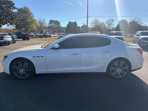Used 2017 Maserati Ghibli S image 6