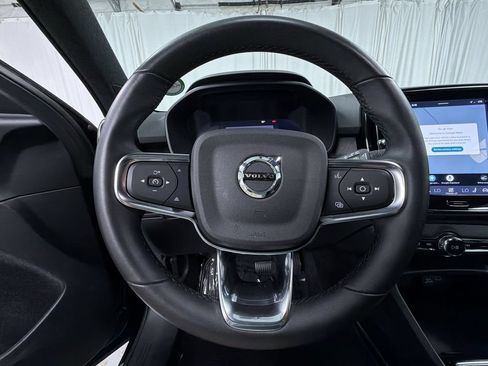 Used 2023 Volvo XC40 Recharge Plus AWD/4WD image 26