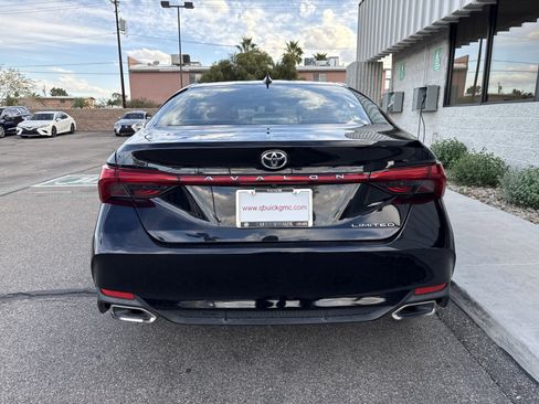 Used 2019 Toyota Avalon Limited w/ All Weather Liner Package image 6