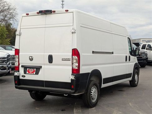 New 2026 RAM ProMaster 2500 w/ Convenience Group image 7