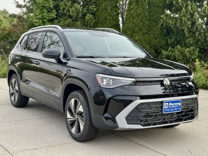New 2025 Volkswagen Taos SE