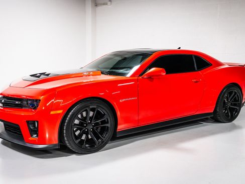 Used 2013 Chevrolet Camaro ZL1 RWD image 6