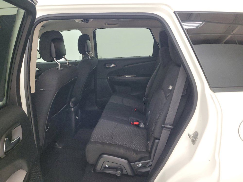 Used 2020 Dodge Journey SE w/ SE Popular Equipment Group FWD image 18