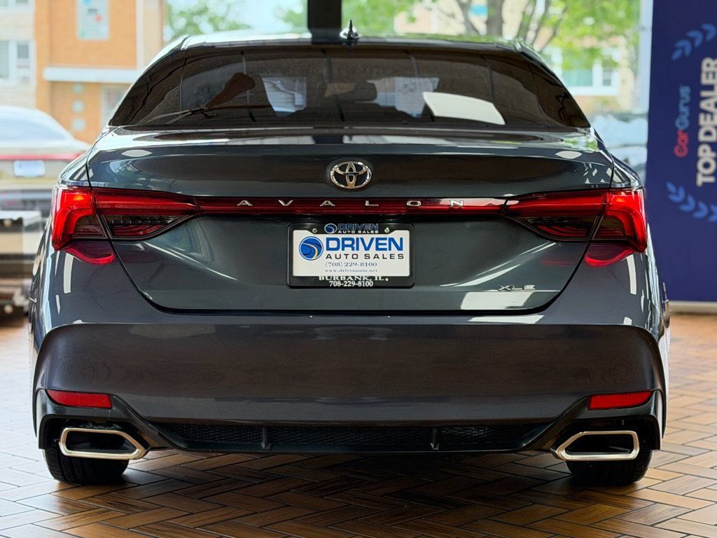 Used 2021 Toyota Avalon XLE FWD image 7