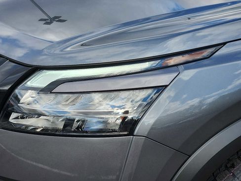 New 2025 Nissan Pathfinder Rock Creek image 9