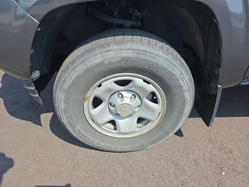 Used 2023 Toyota Tacoma SR AWD/4WD image 18