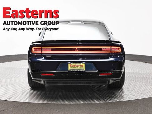 Used 2024 Dodge Charger Daytona Scat Pack w/ Plus Group AWD/4WD image 6