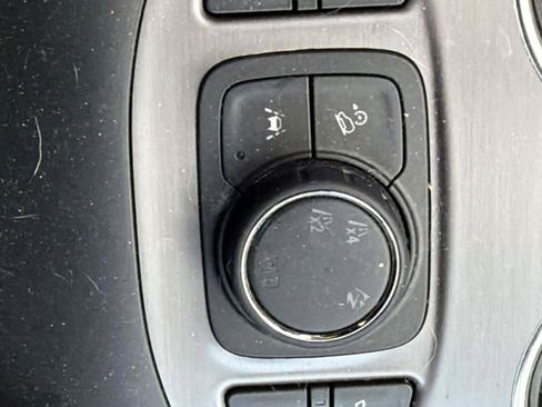 Used 2024 GMC Terrain AT4 AWD/4WD image 13