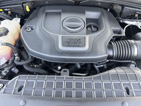 Used 2023 Jeep Grand Cherokee L Summit image 33