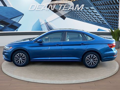 Used 2019 Volkswagen Jetta SE FWD image 4