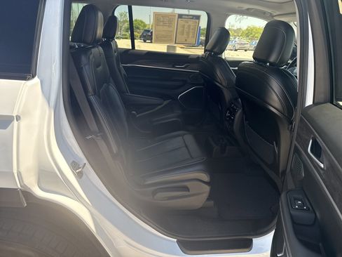 Used 2021 Jeep Grand Cherokee L Limited image 51