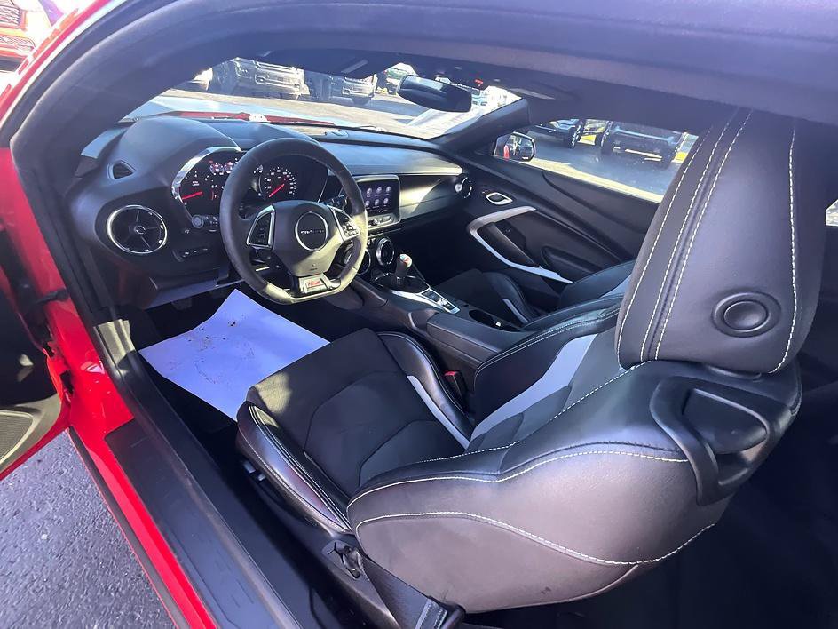 Used 2019 Chevrolet Camaro SS RWD image 32