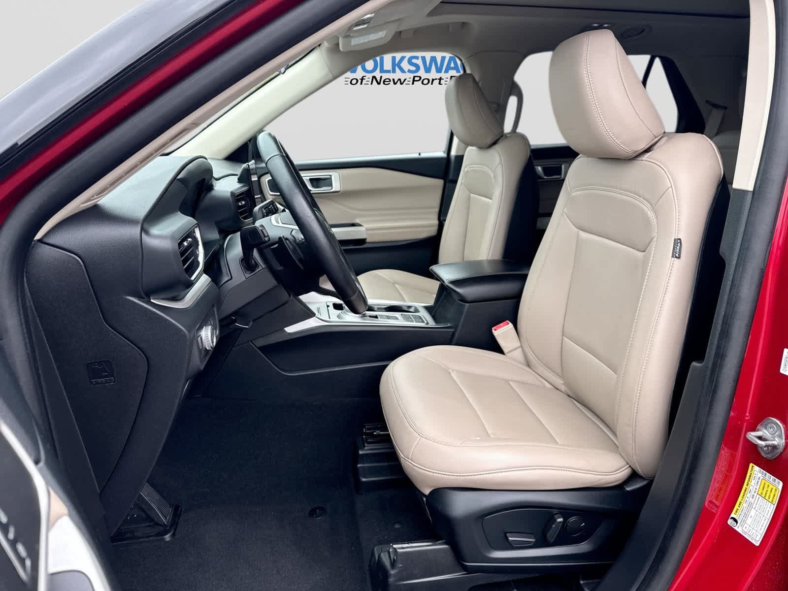 Used 2020 Ford Explorer XLT w/ Equipment Group 202A RWD image 22
