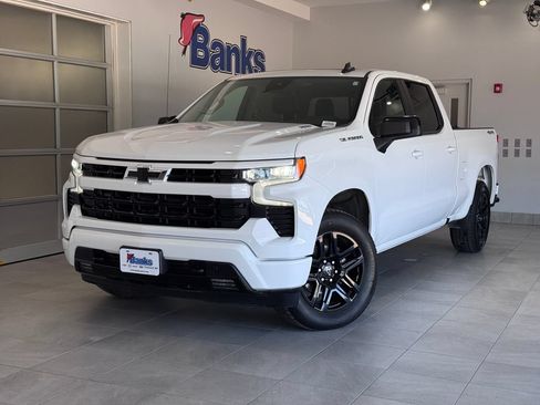 Certified 2025 Chevrolet Silverado 1500 RST w/ Convenience Package II AWD/4WD image 2