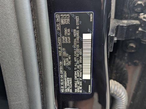 Used 2023 Volvo XC60 T8 Core image 37