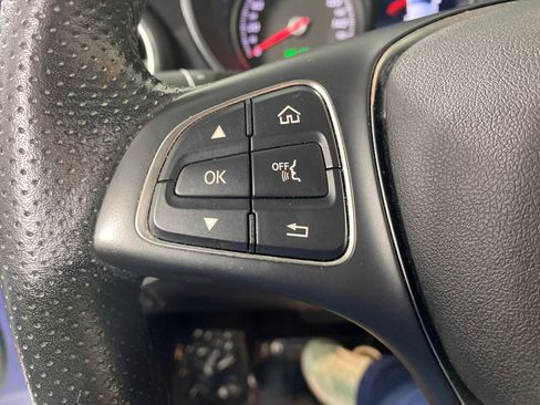 Used 2019 Mercedes-Benz GLC 300 4MATIC image 14