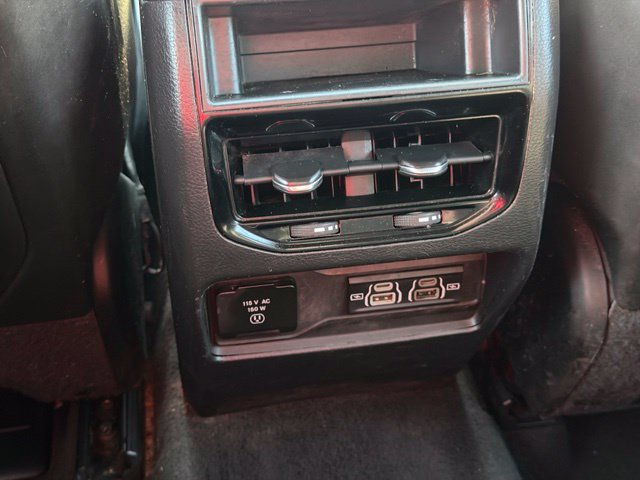 Used 2025 Jeep Grand Cherokee Altitude RWD image 30
