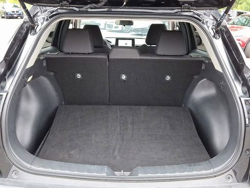 Used 2024 Toyota Corolla Cross LE image 31