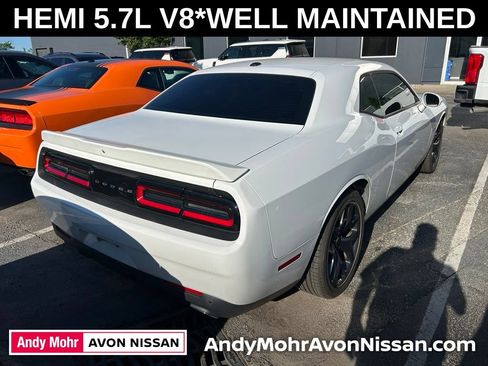 Used 2019 Dodge Challenger R/T RWD image 3