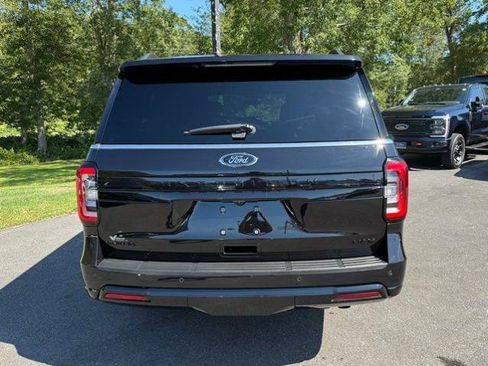 Certified 2022 Ford Expedition Max Limited AWD/4WD image 5