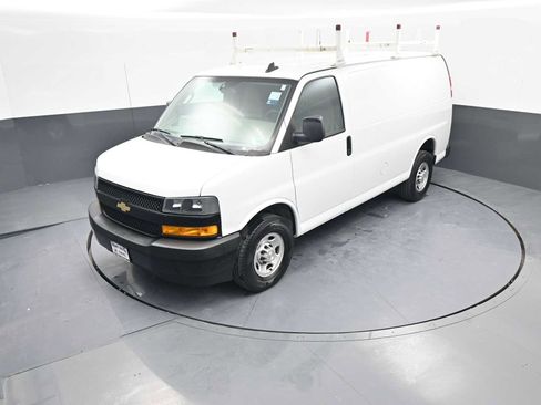 Used 2020 Chevrolet Express 2500 image 24