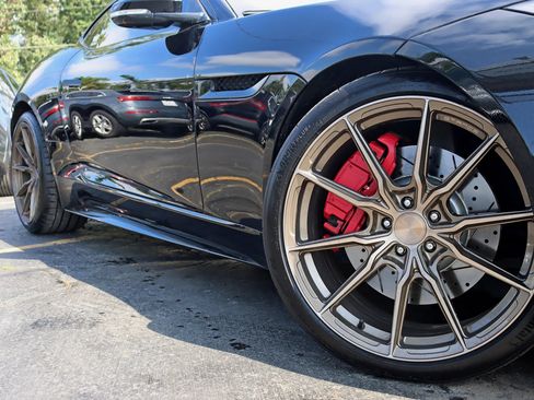 Used 2015 Jaguar F-TYPE R RWD image 6