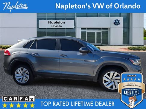 Used 2022 Volkswagen Atlas Cross Sport SE image 3