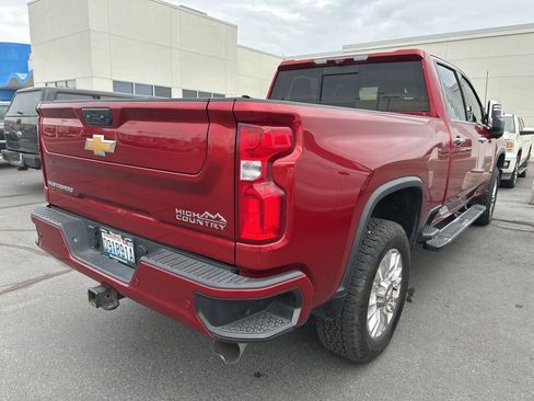 Used 2023 Chevrolet Silverado 2500 High Country w/ Z71 Off-Road Package image 3