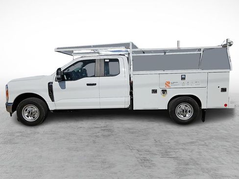 Used 2023 Ford F250 XL w/ XL Chrome Package RWD image 6