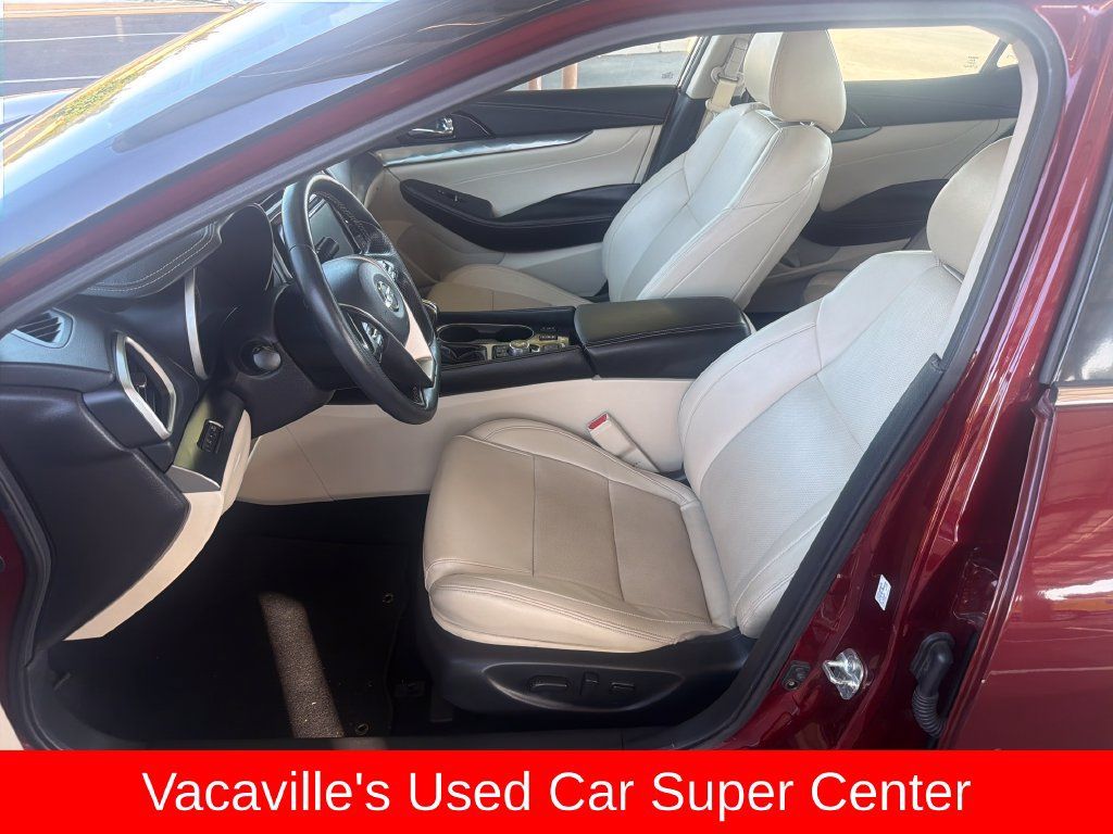 Used 2020 Nissan Maxima 3.5 SL w/ Floor Mat Group FWD image 9
