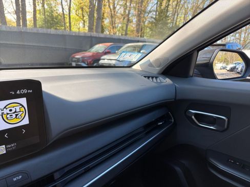 Used 2025 Kia K4 FWD image 34