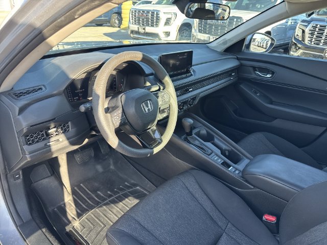Used 2023 Honda Accord EX image 10