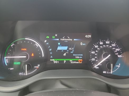Certified 2025 Toyota Sienna XLE w/ XLE Plus Package AWD/4WD image 23