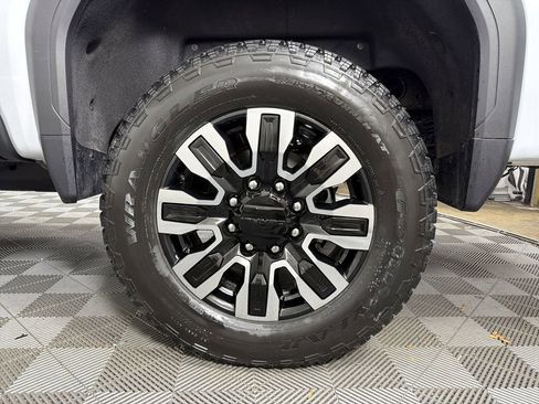 New 2026 GMC Sierra 2500 Denali Ultimate image 18