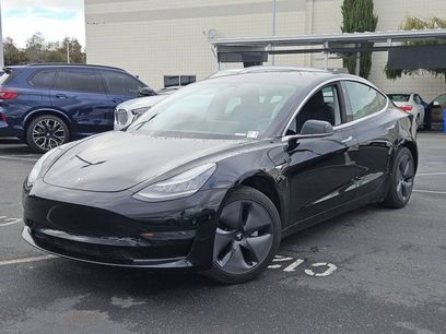 Used 2019 Tesla Model 3 Mid Range